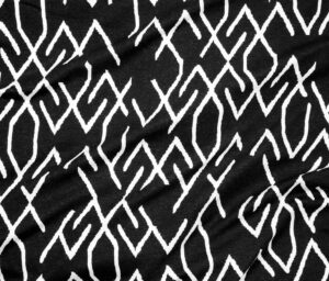 45218-01 Carla Prt-Black/White