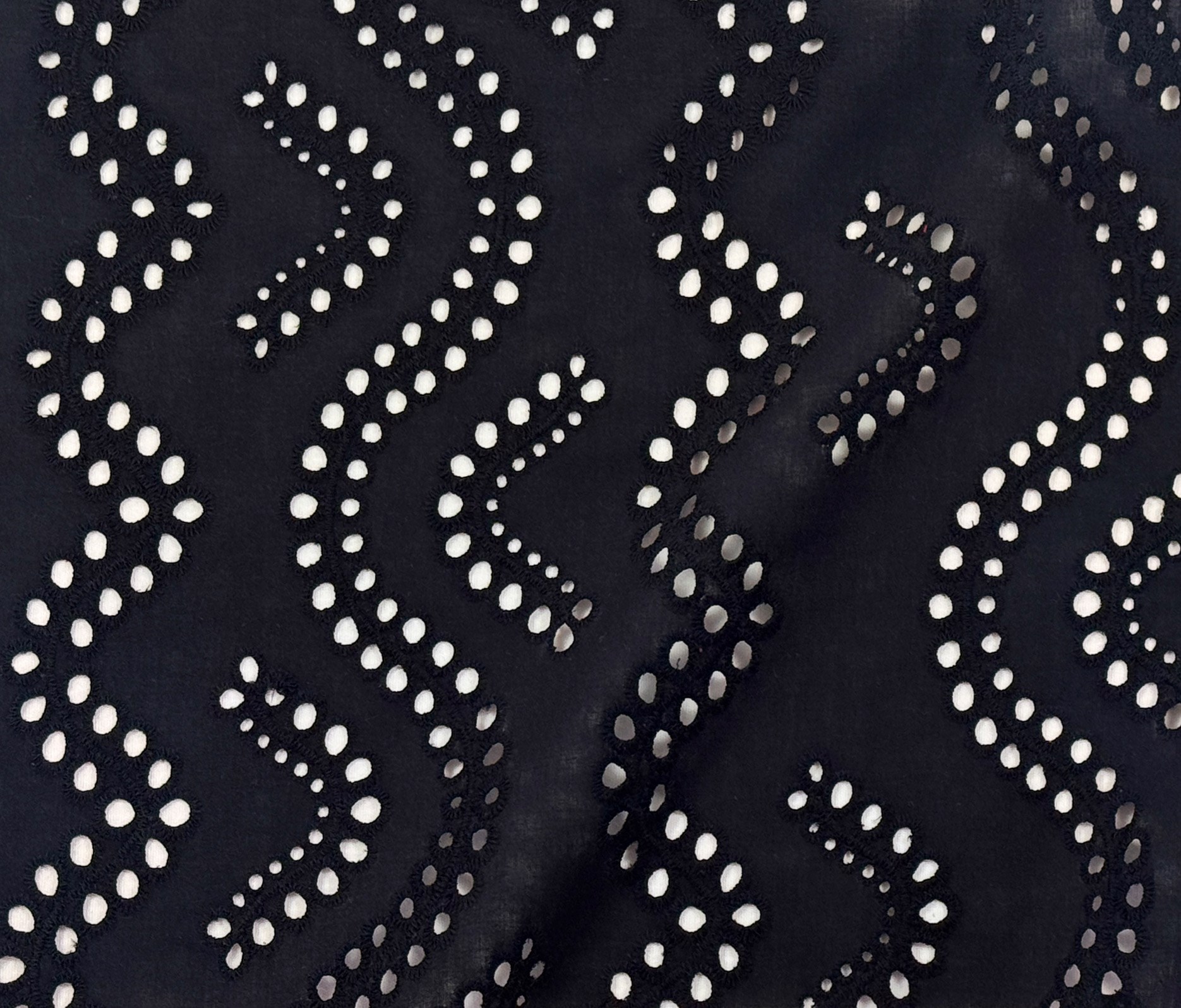 Black (02)