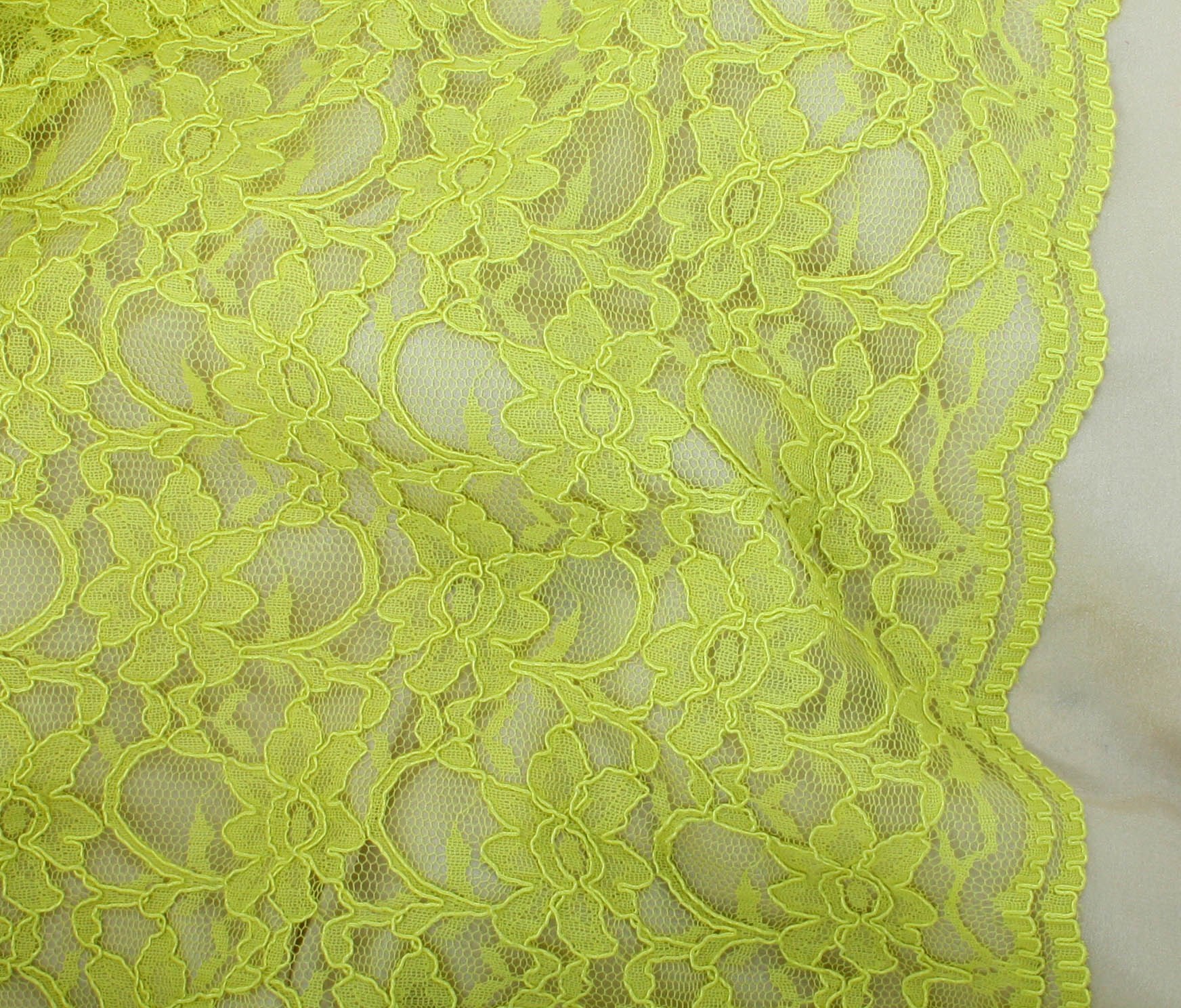 CHARTREUSE (114)