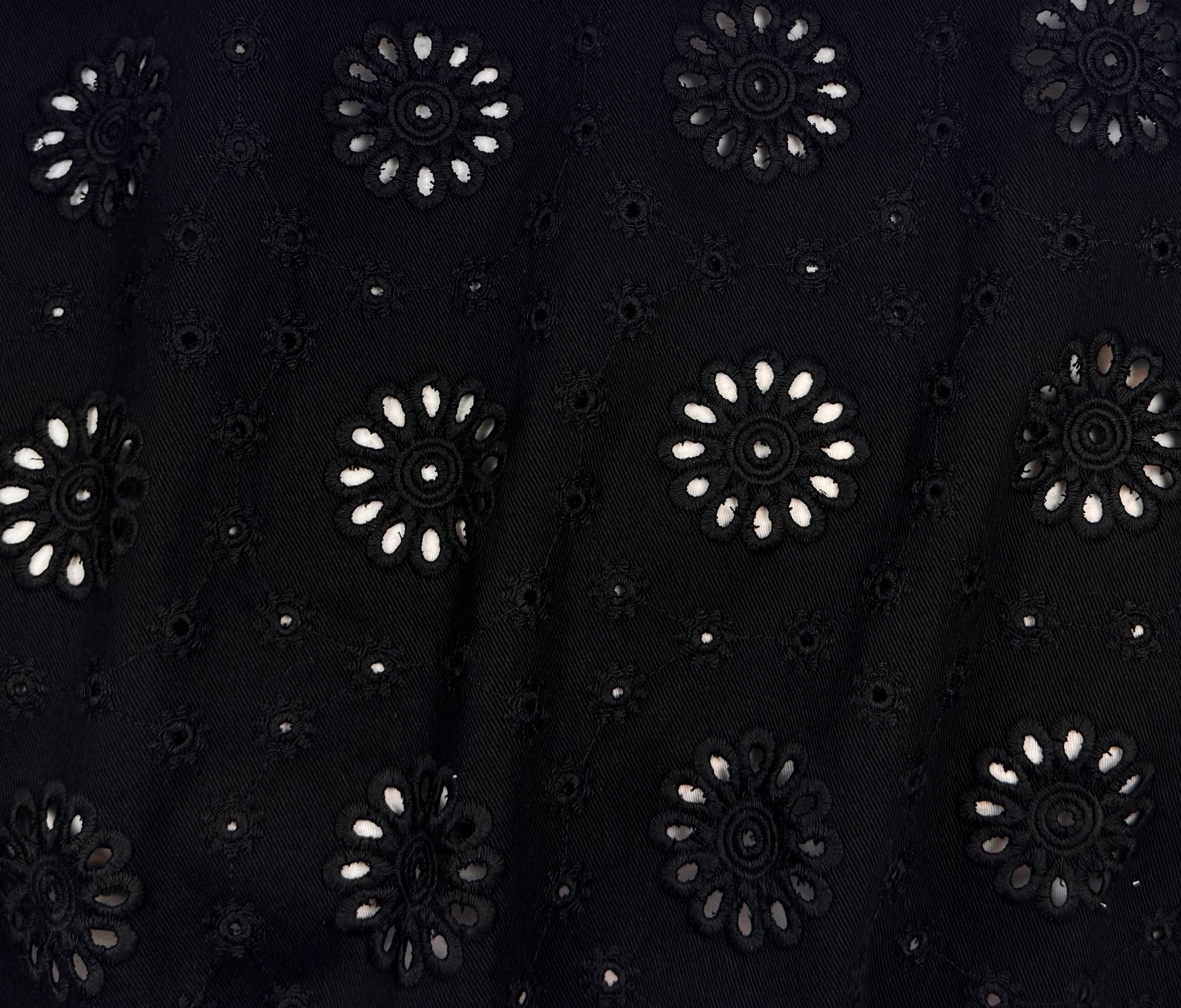 Black (02)