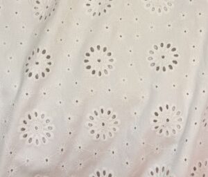 47151-03 Rosette Eyelet (I)-Off white