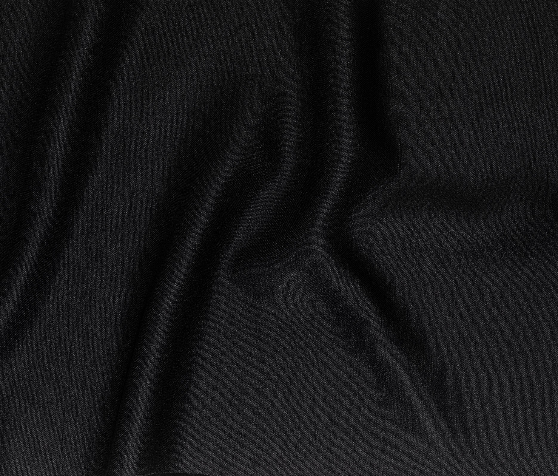 Black (02)