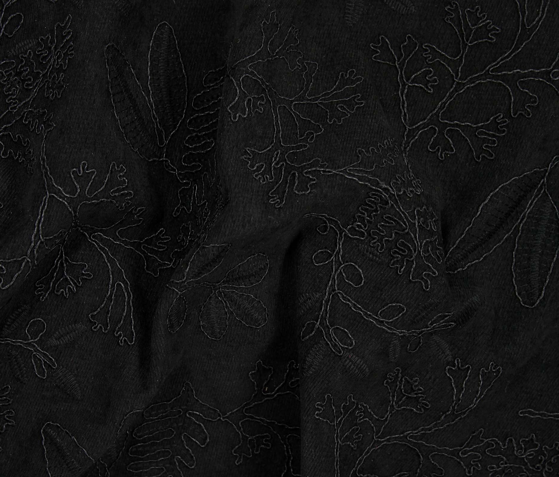 Black (02)
