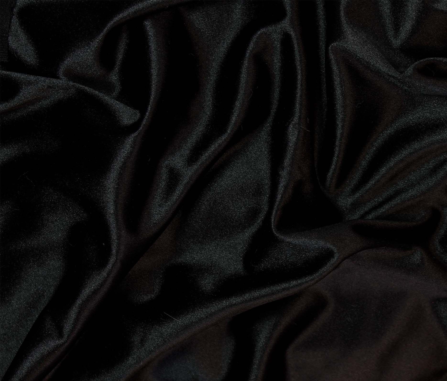 Black (02)